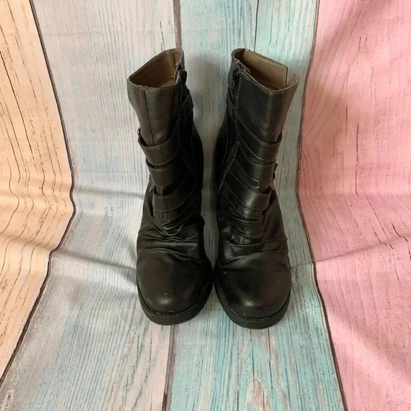 Natural soul by Naturalizer heel buckle round toe boots - Picture 2 of 14